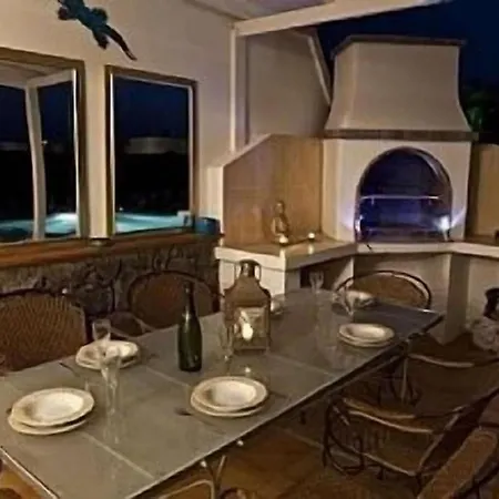 Buenavida Villa *